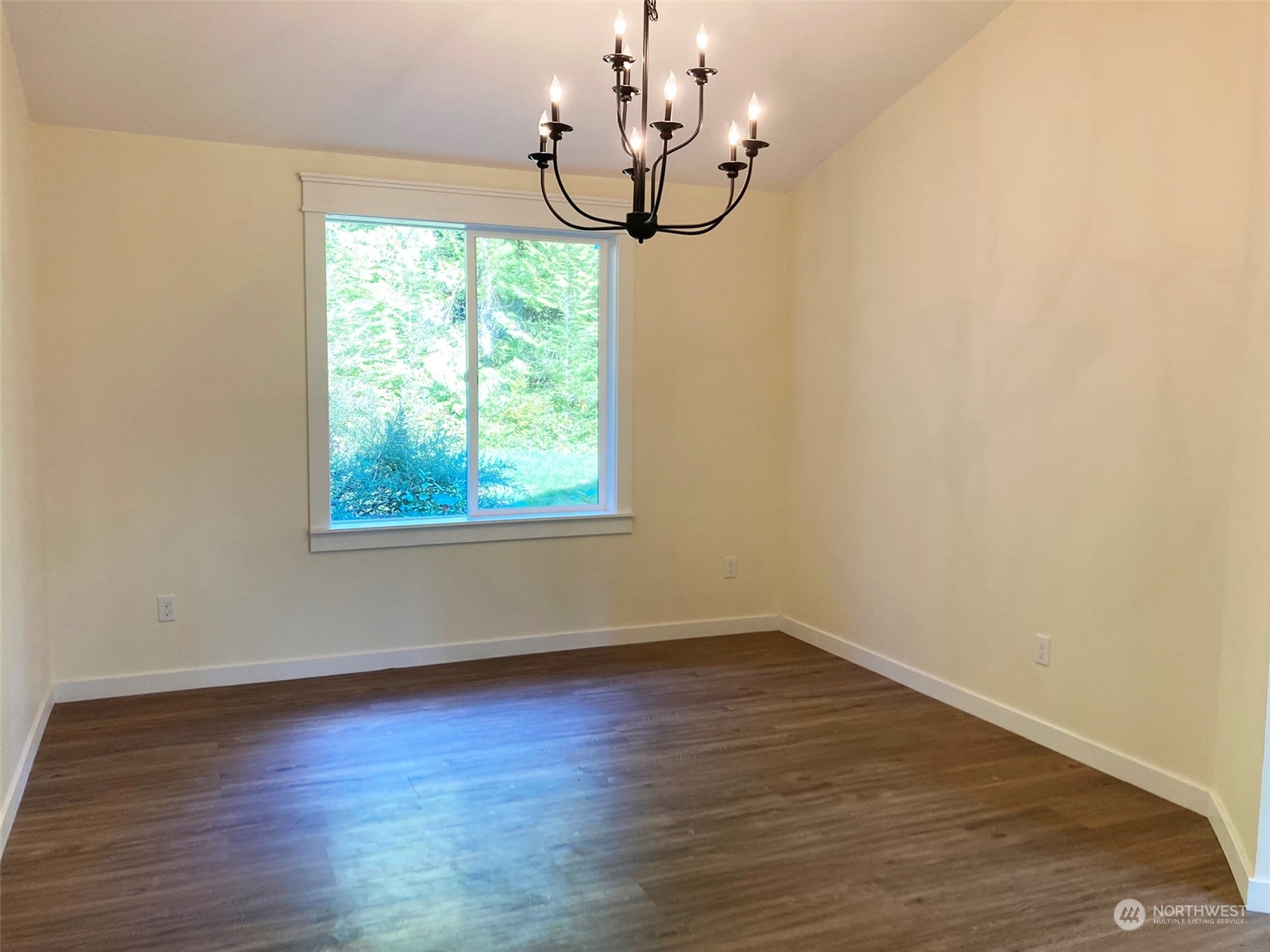 3610 East Log Cabin Road Clinton, WA 98236 - Photo 13 of 33