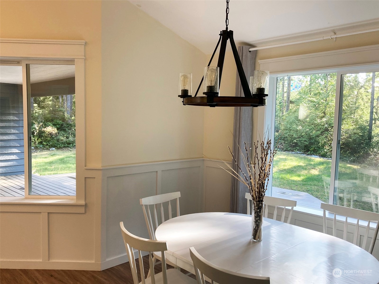 3610 East Log Cabin Road Clinton, WA 98236 - Photo 6 of 33