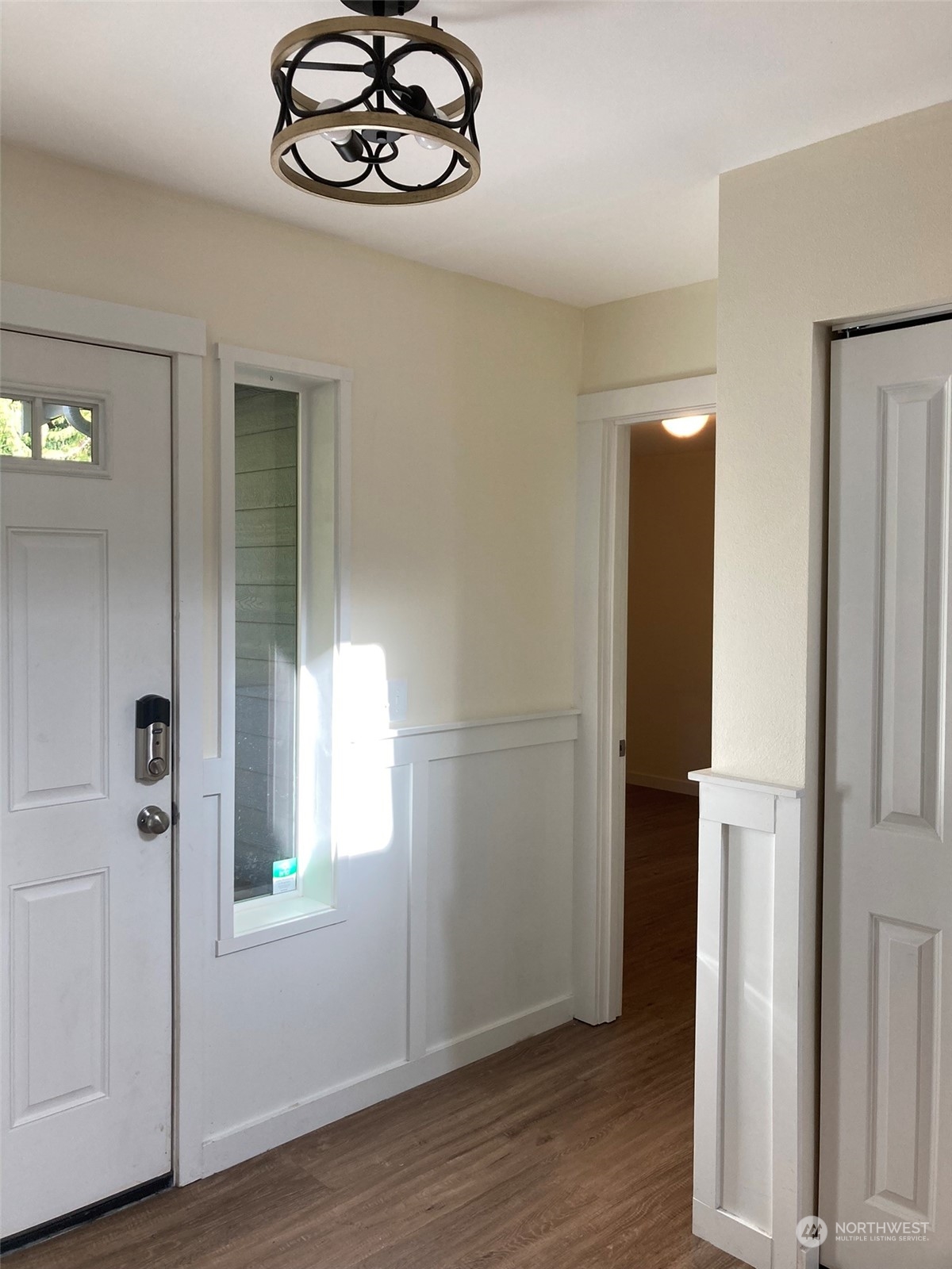 3610 East Log Cabin Road Clinton, WA 98236 - Photo 8 of 33