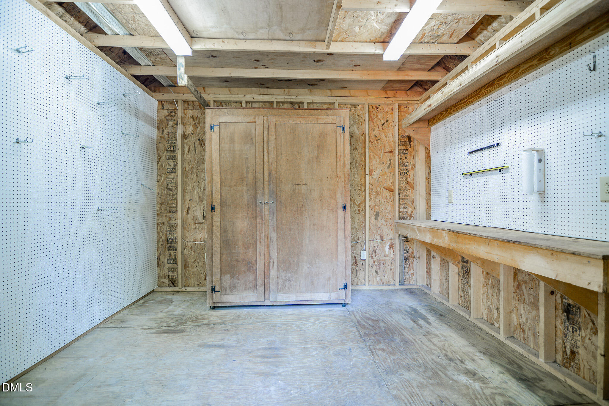 1215 Cambridge Road Northwest Wilson, NC 27896 - Photo 15 of 54 a view of an empty room