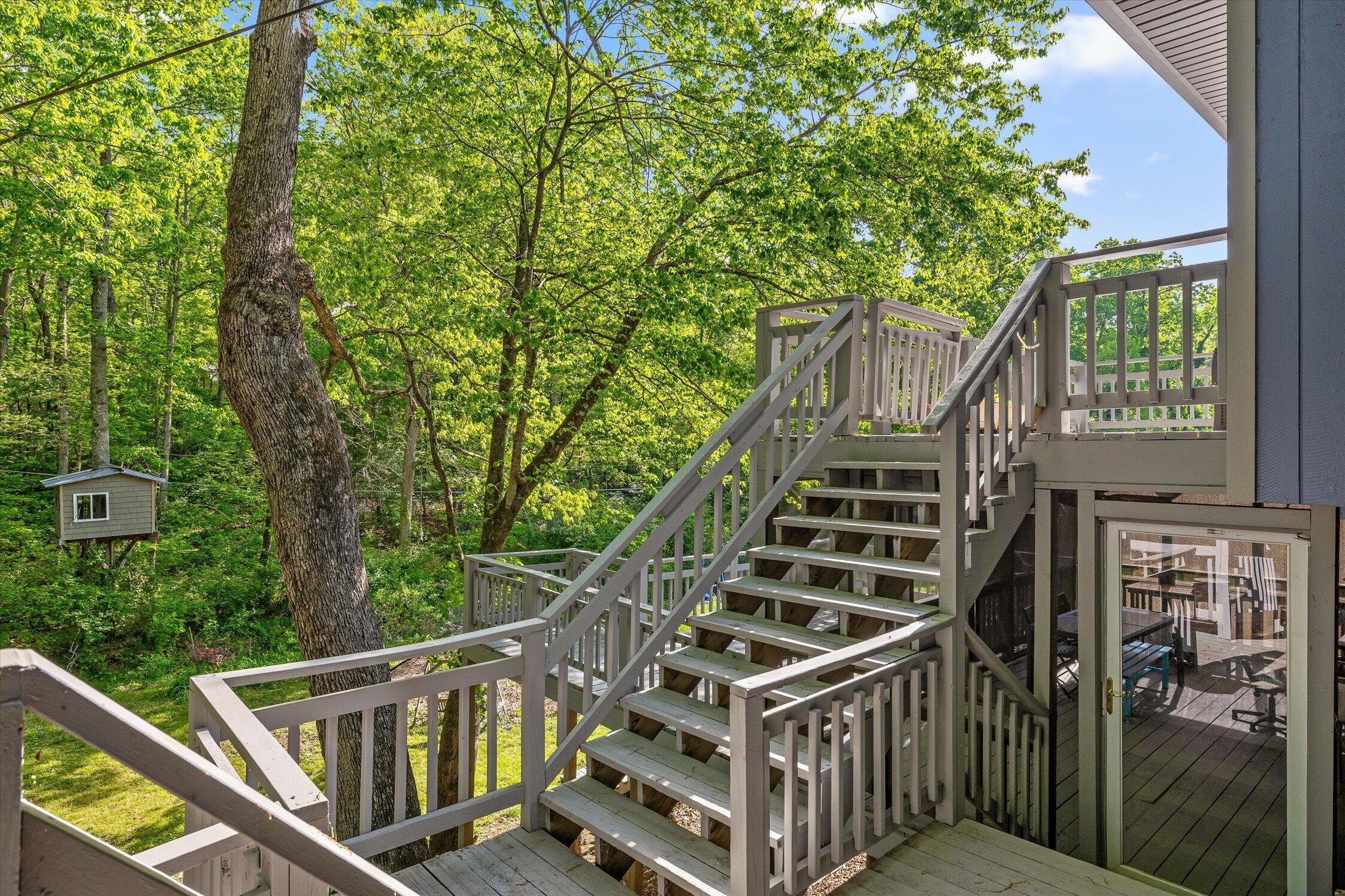 511 Barrington Road Signal Mountain, TN 37377 - Photo 63 of 80 Side Deck