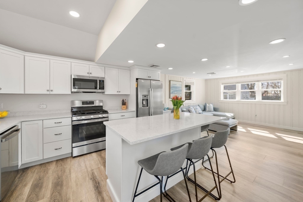 104 Hartford Road Marshfield, MA 02050 - Photo 11 of 37 Gallery Image 11
