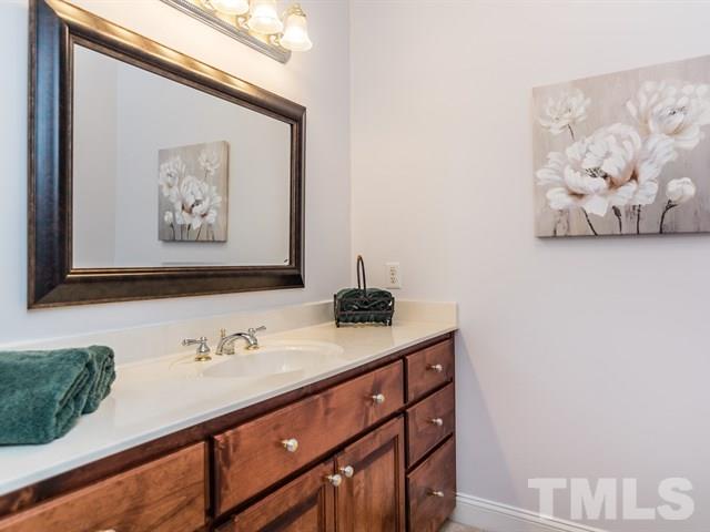 2700 Rolling Oaks Lane Raleigh, NC 27606 - Photo 14 of 25 Gallery Image 14