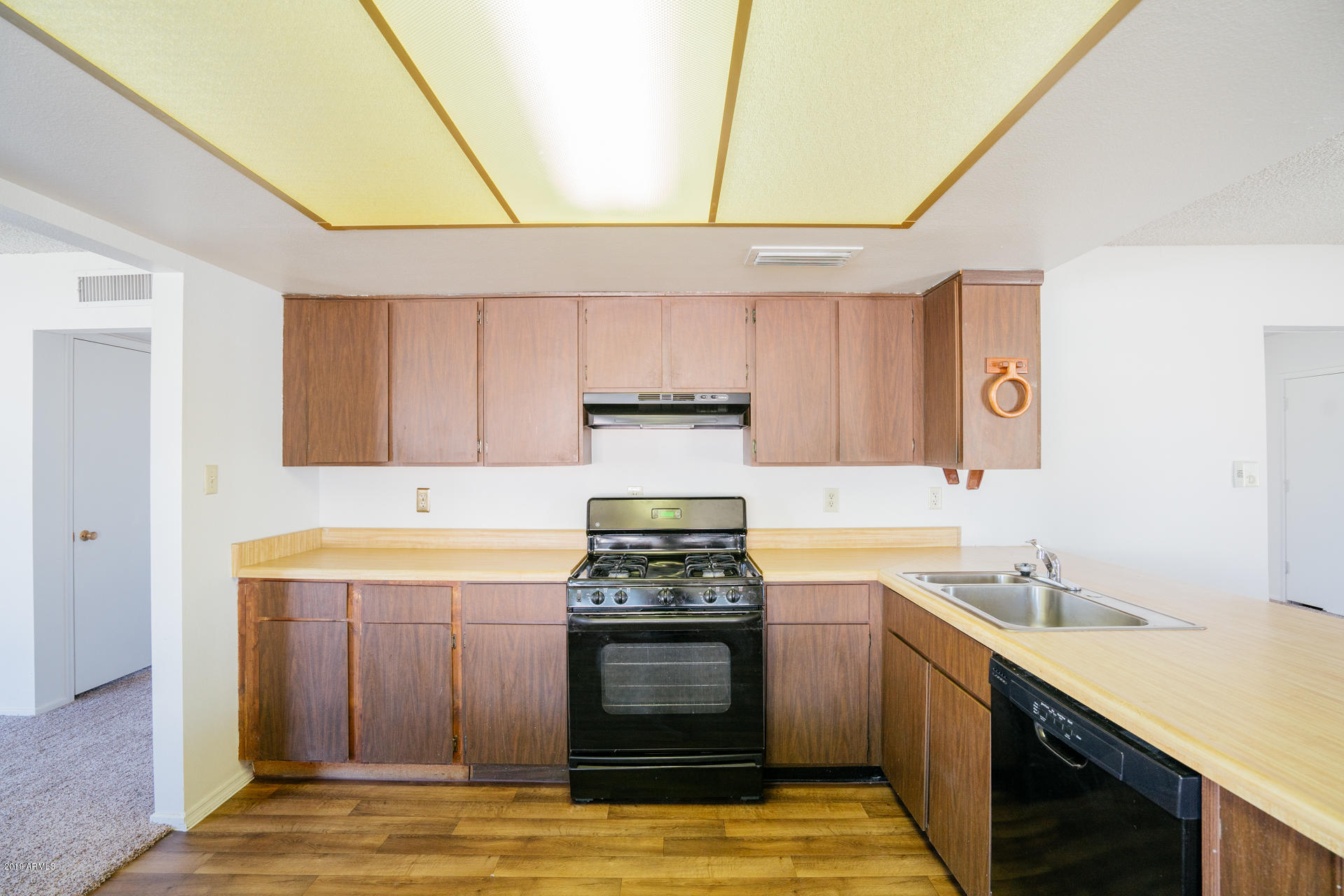 2331 West Bloomfield Road Phoenix, AZ 85029 - Photo 6 of 22 photo_06