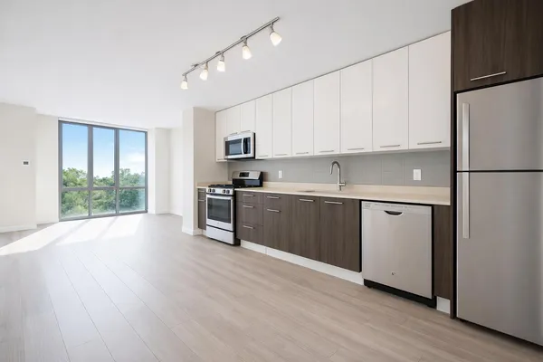 $3,250 | 1524 Sheepshead Bay Road, Unit 15D | Sheepshead Bay
