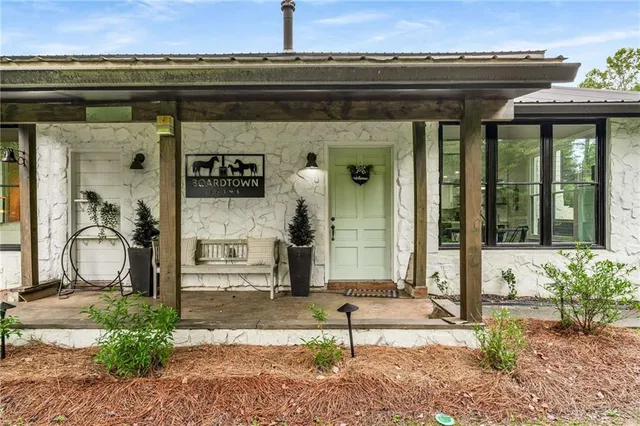 a view of front door of house