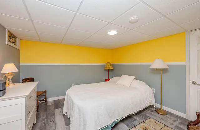 $798,000 | 10 Crescent View Avenue, Cape Elizabeth, ME 04107