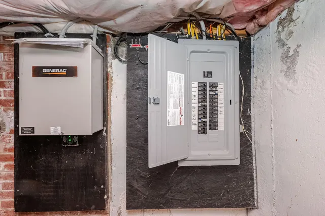 $798,000 | 10 Crescent View Avenue, Cape Elizabeth, ME 04107