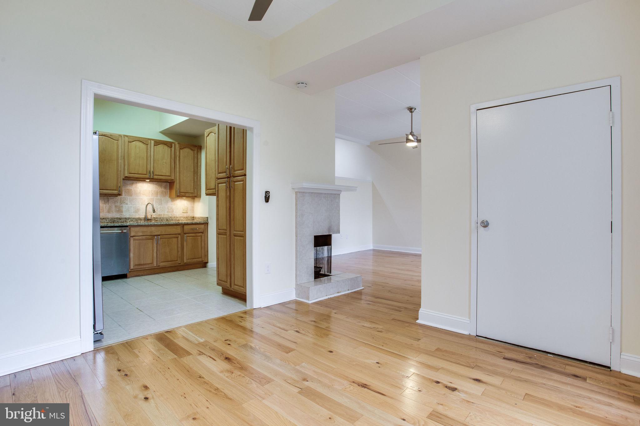 11556 Rolling Green Court, Unit 101 Reston, VA 20191 - Photo 9 of 30 Dining Room looking towards the kitchen