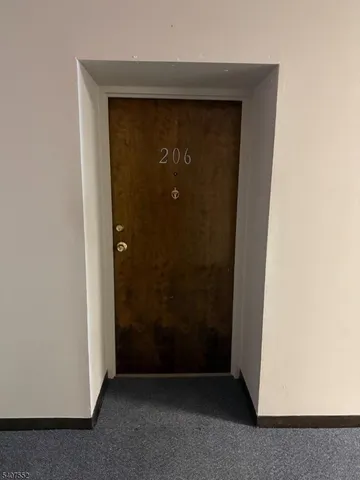 $2,900 | 103 Park Avenue, Unit 206, Summit, NJ 07901