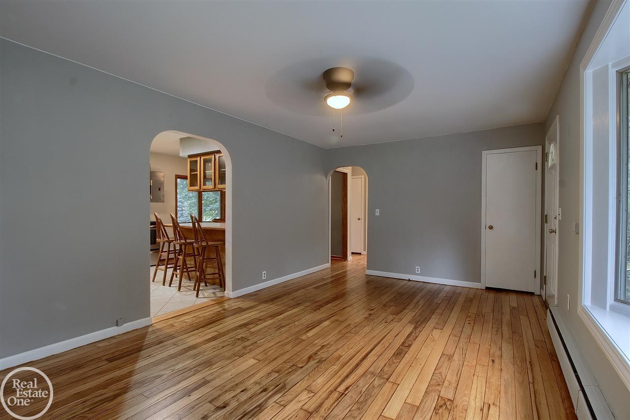 6600 Mayfair Road Utica, MI 48317 - Photo 5 of 29