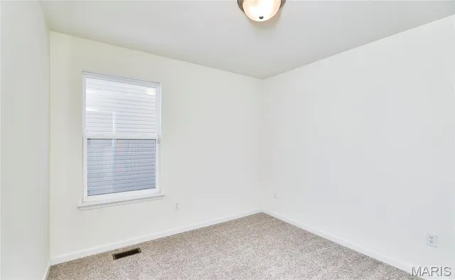 $319,900 | 115 Dark Horse Court, Wentzville, MO 63385