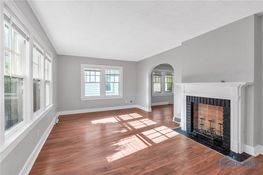 2030 Wyndhurst Road Toledo, OH 43607 - Photo 9 of 36 Gallery Image 9