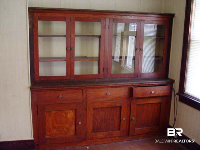 34205 West Barclay Avenue Lillian, AL 36549 - Photo 12 of 46 DR built-ins