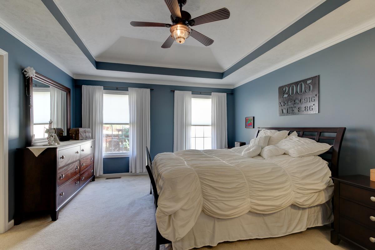 232 Cheshire Road Clarksville, TN 37043 - Photo 10 of 23 Master bedroom with trey ceiling. Plenty of space.