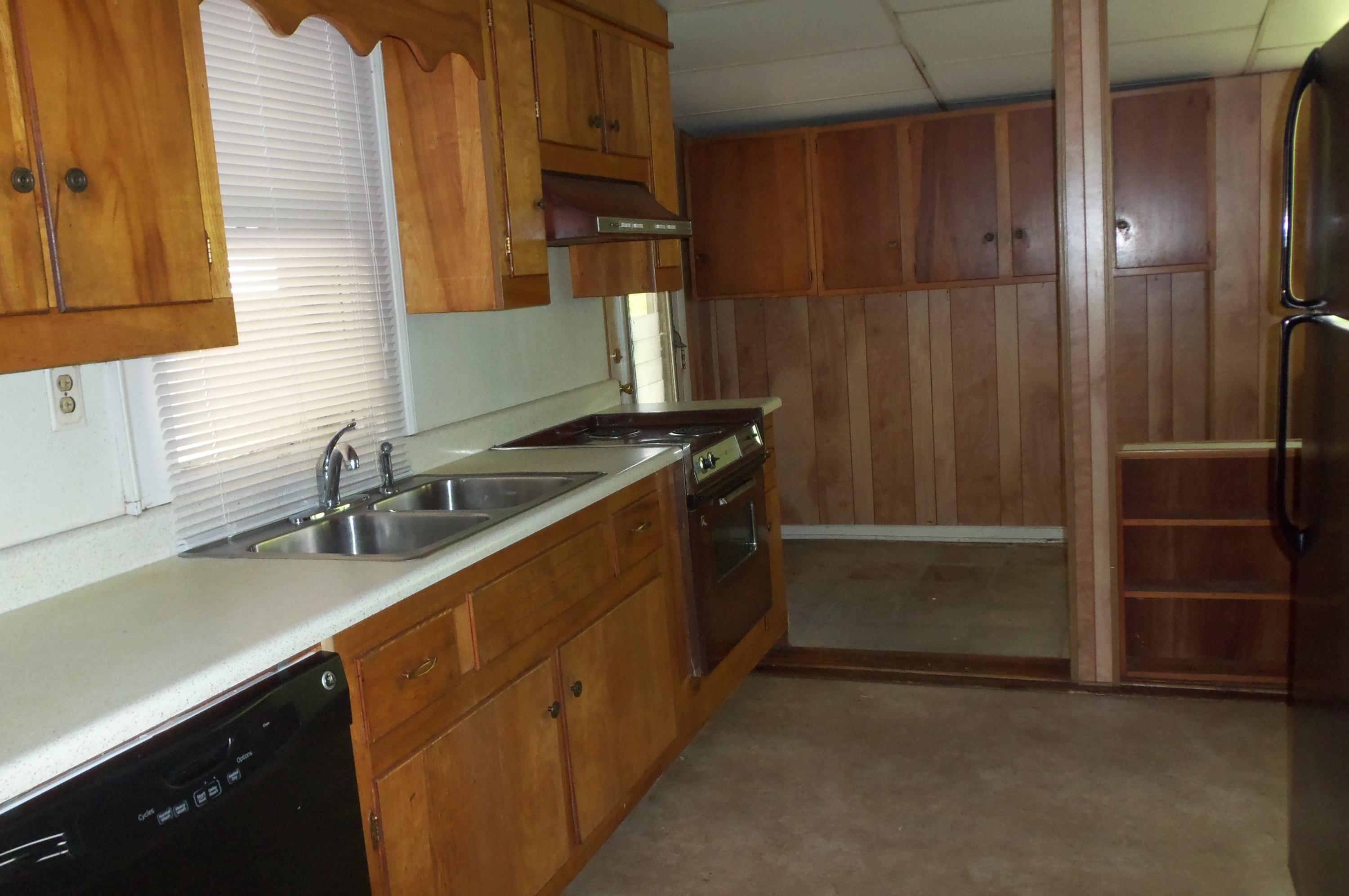 875 McArthur Road Alcoa, TN 37701 - Photo 13 of 22 100_8906