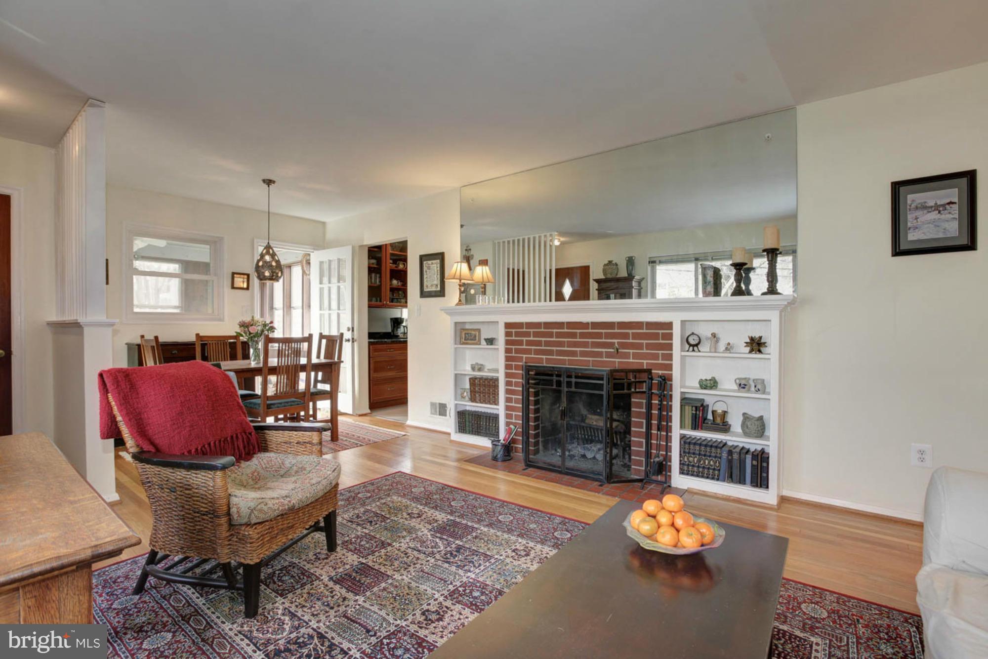 1307 Dilston Road Silver Spring, MD 20903 - Photo 7 of 30 Living Room