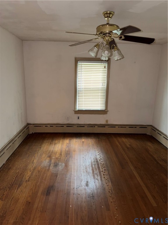 3605 Dill Road Richmond, VA 23222 - Photo 7 of 11 Hardwood flooring extends throughout this room, fe