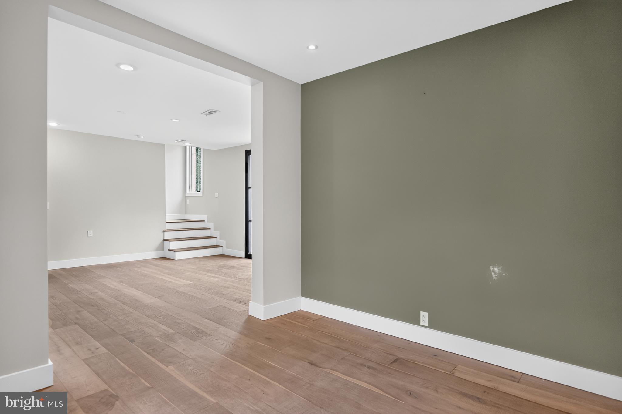 7818 Leland Road Manassas, VA 20111 - Photo 6 of 47