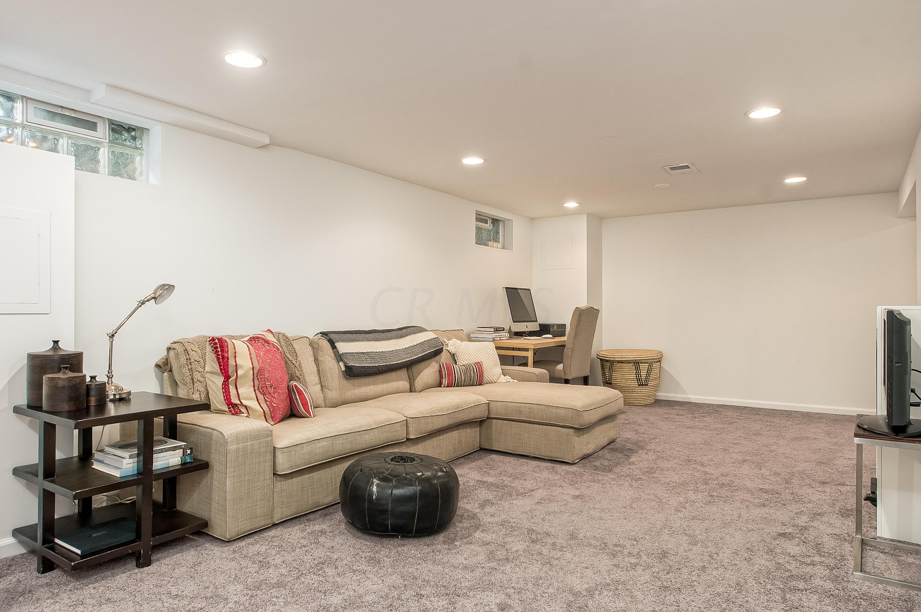 3475 Leighton Road Columbus, OH 43221 - Photo 32 of 34 Gallery Image 32