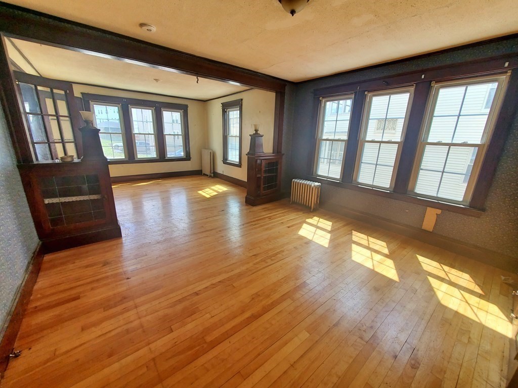 81 Fairfax Road Worcester, MA 01610 - Photo 4 of 18 Gallery Image 4