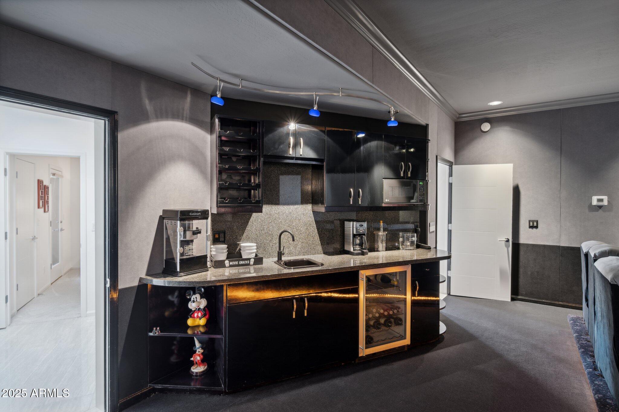 1721 East Hatcher Drive Phoenix, AZ 85020 - Photo 15 of 45 39-web-or-mls-1721-e-hatcher-dr