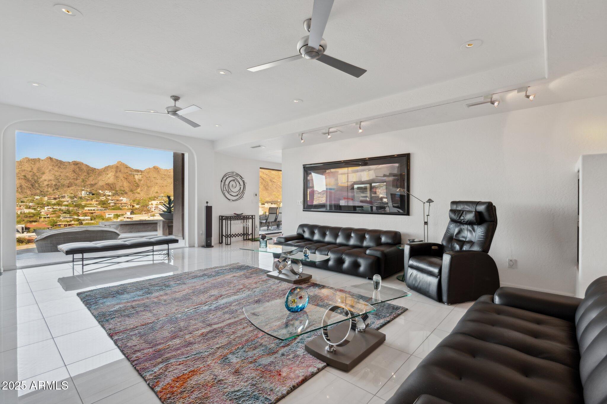 1721 East Hatcher Drive Phoenix, AZ 85020 - Photo 3 of 45 7-web-or-mls-1721-e-hatcher-dr