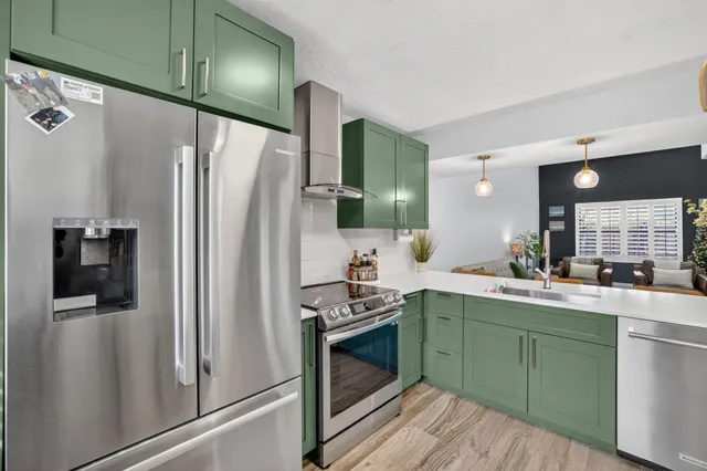 $575,000 | 237 City View Drive, Unit 237, Fort Lauderdale, FL 33311