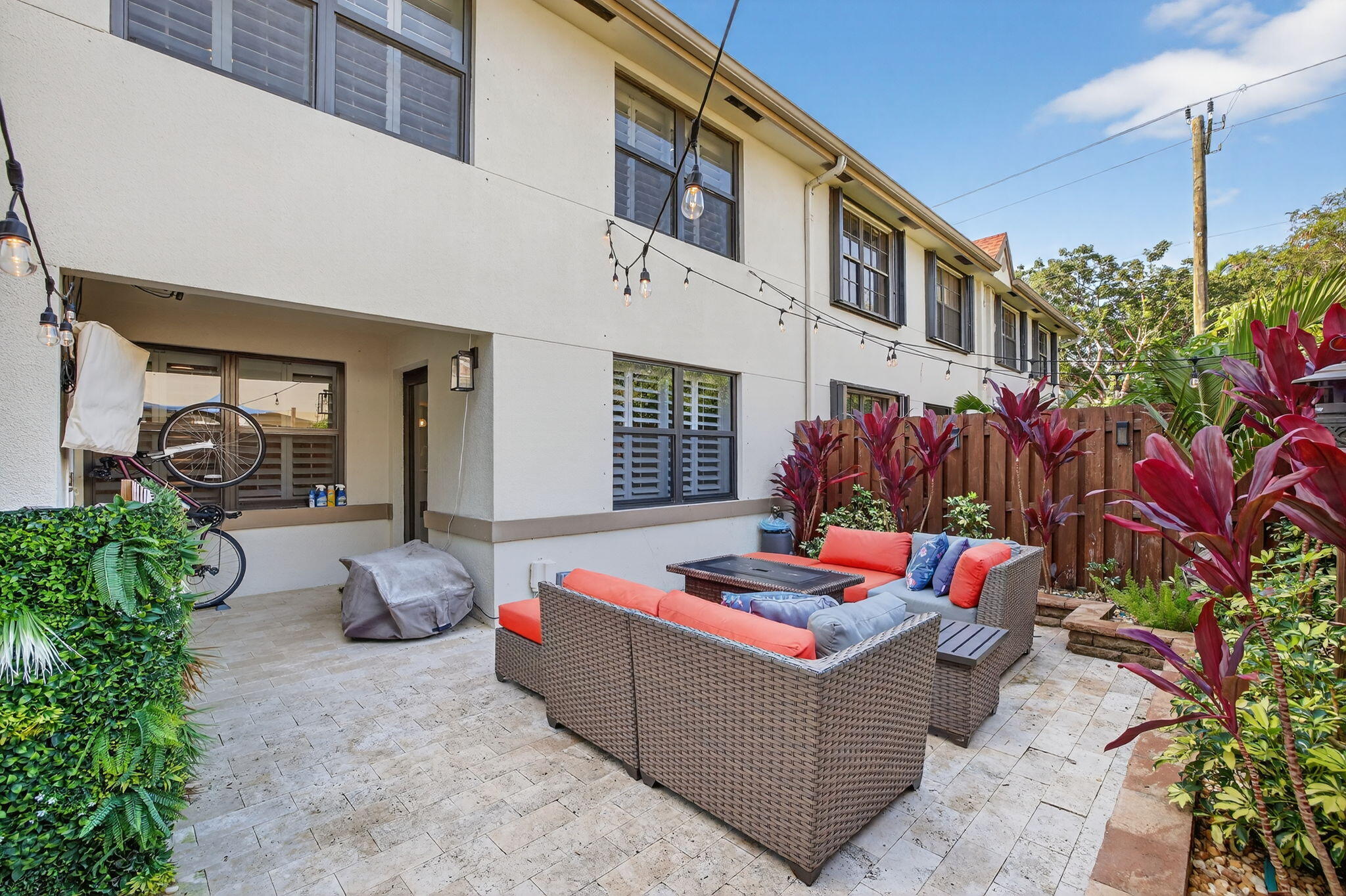 237 City View Drive, Unit 237 Fort Lauderdale, FL 33311 - Photo 25 of 81 28-web-or-mls-699A4965