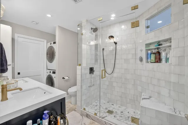 $575,000 | 237 City View Drive, Unit 237, Fort Lauderdale, FL 33311