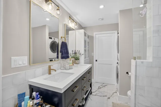 $575,000 | 237 City View Drive, Unit 237, Fort Lauderdale, FL 33311