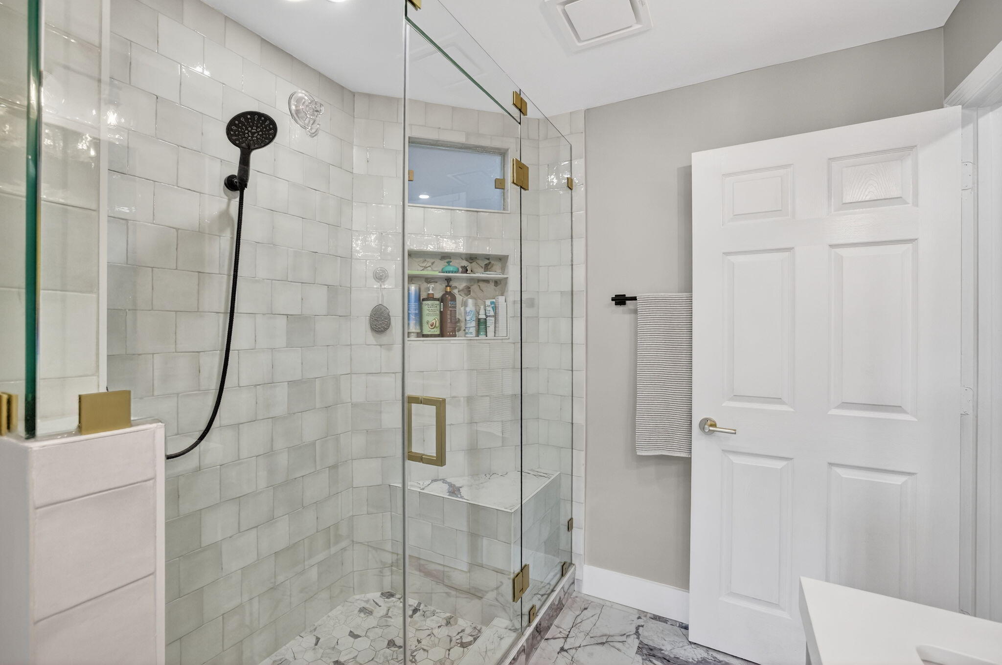 237 City View Drive, Unit 237 Fort Lauderdale, FL 33311 - Photo 39 of 81 42-web-or-mls-699A5317