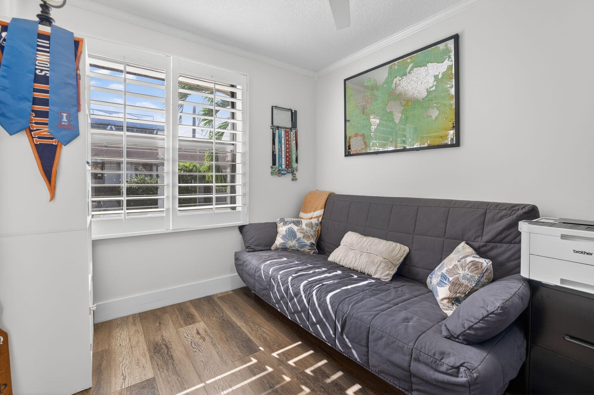 237 City View Drive, Unit 237 Fort Lauderdale, FL 33311 - Photo 49 of 81 a living room with furniture and a window