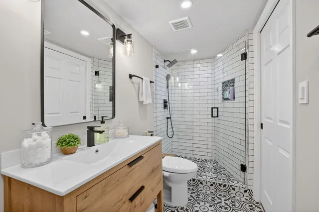 $575,000 | 237 City View Drive, Unit 237, Fort Lauderdale, FL 33311