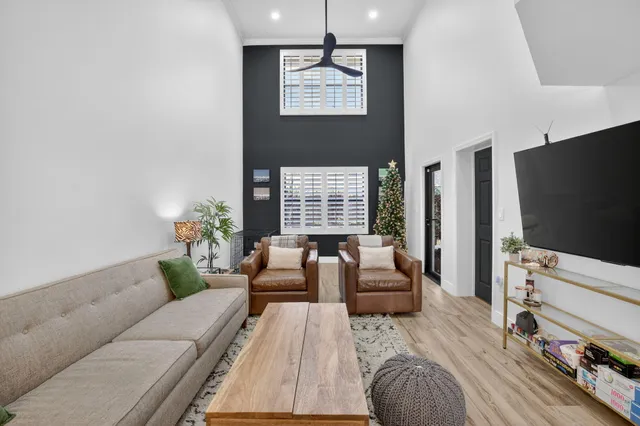 $575,000 | 237 City View Drive, Unit 237, Fort Lauderdale, FL 33311