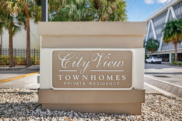 $575,000 | 237 City View Drive, Unit 237, Fort Lauderdale, FL 33311