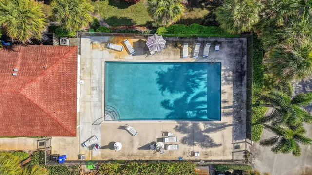 $575,000 | 237 City View Drive, Unit 237, Fort Lauderdale, FL 33311