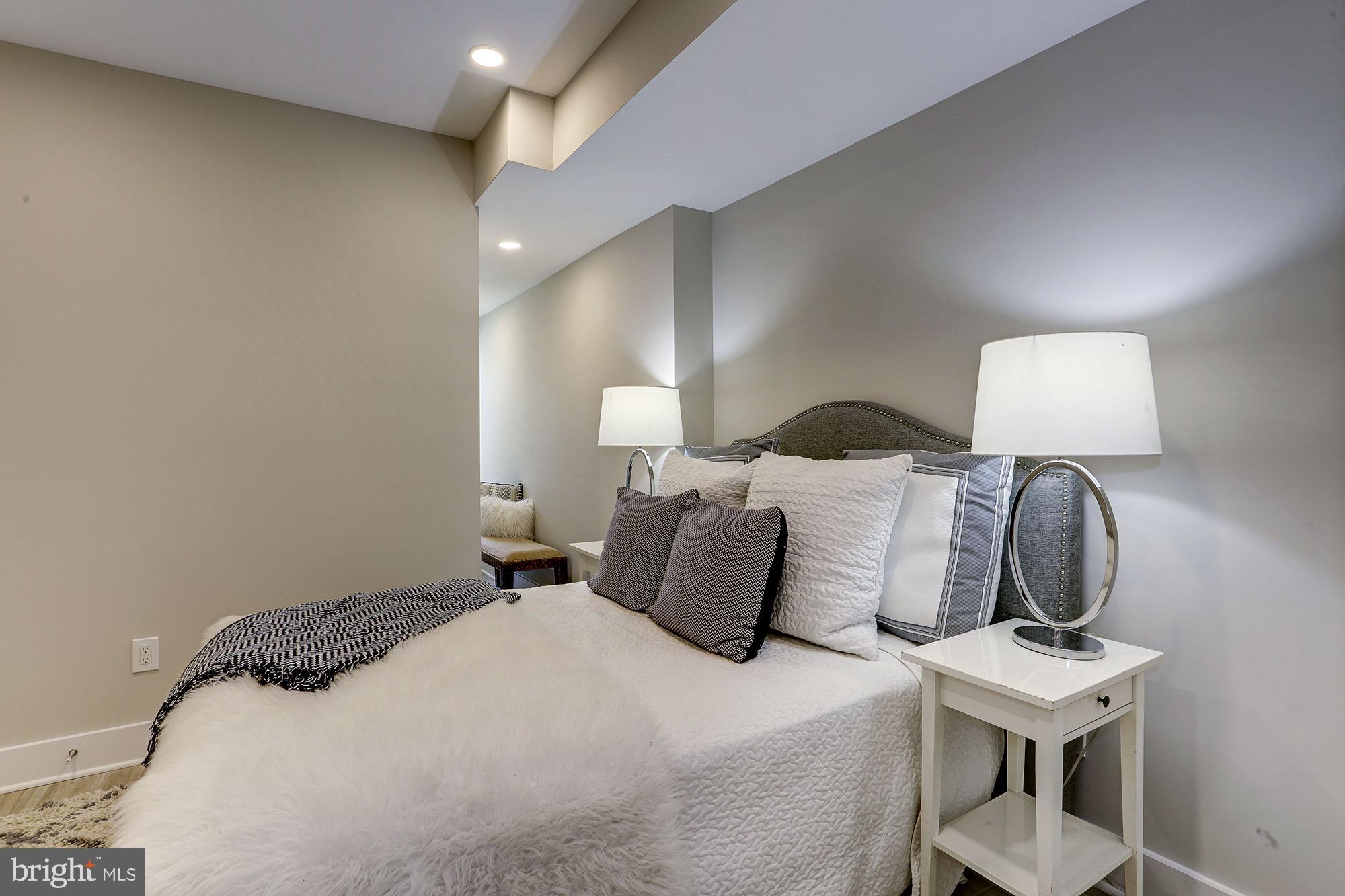 1519 K Street Southeast, Unit 101 Washington, DC 20003 - Photo 6 of 17