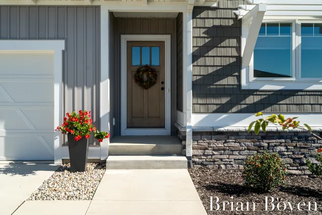 $485,000 | 7954 Bald Eagle Pass, Unit 130, Hudsonville, MI 49426