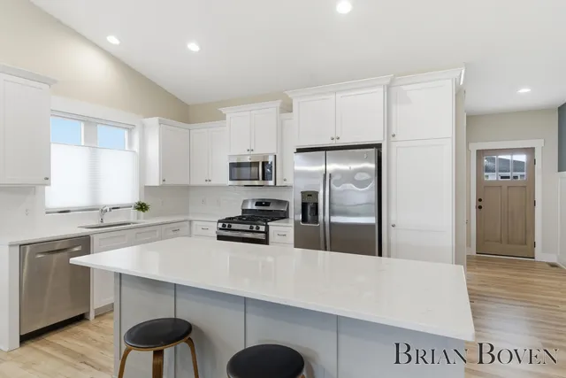 $485,000 | 7954 Bald Eagle Pass, Unit 130, Hudsonville, MI 49426