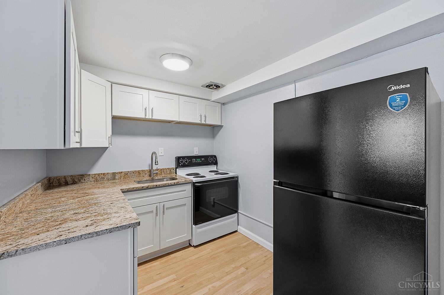 6469 Montgomery Road, Unit 19 Cincinnati, OH 45213 - Photo 4 of 8