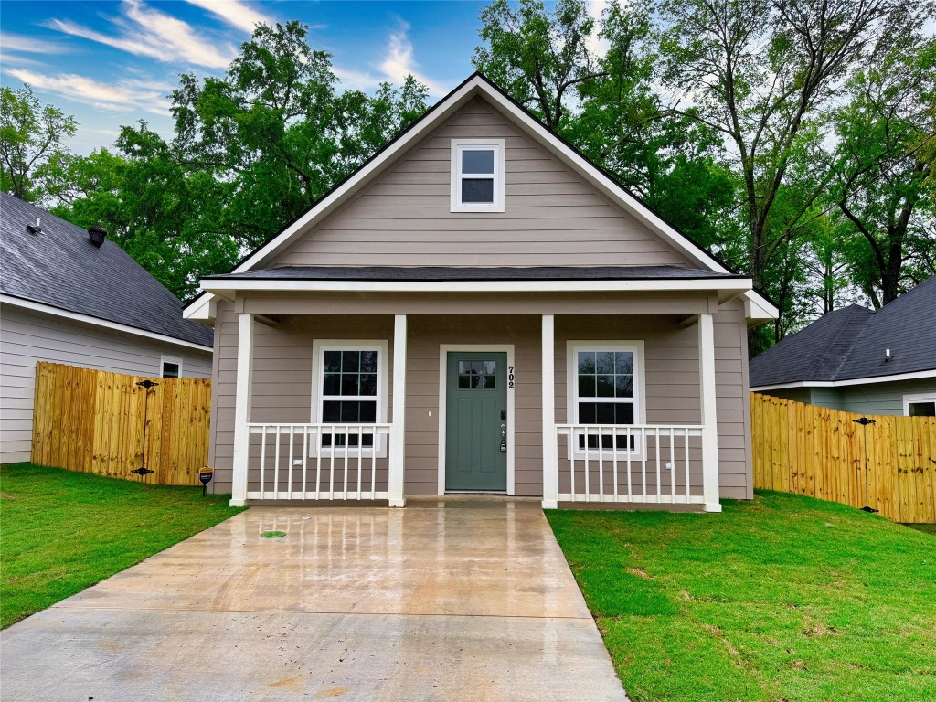 702 Walnut Street Longview, TX 75601 - Photo 1 of 15