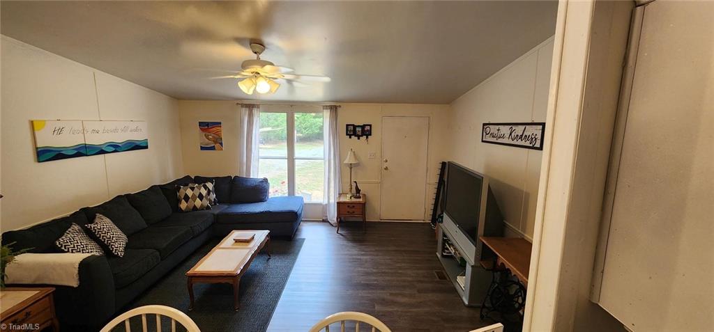 1835 Garner Road Denton, NC 27239 - Photo 3 of 7