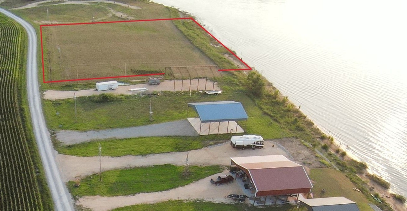 a view of yard from deck