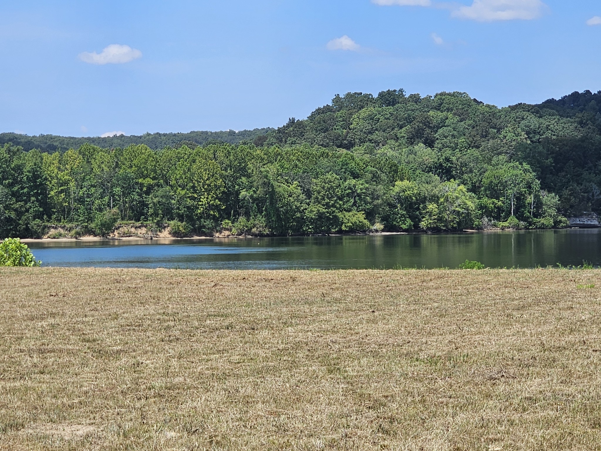 2427 Hardin Bottom River Road Clifton, TN 38425 - Photo 2 of 30 a view of a lake