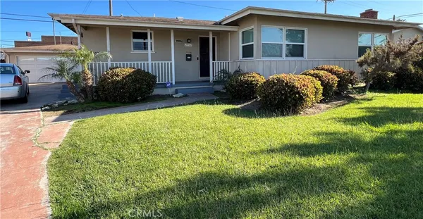 $3,900 | 2408 West 141st Street, Gardena, CA 90249