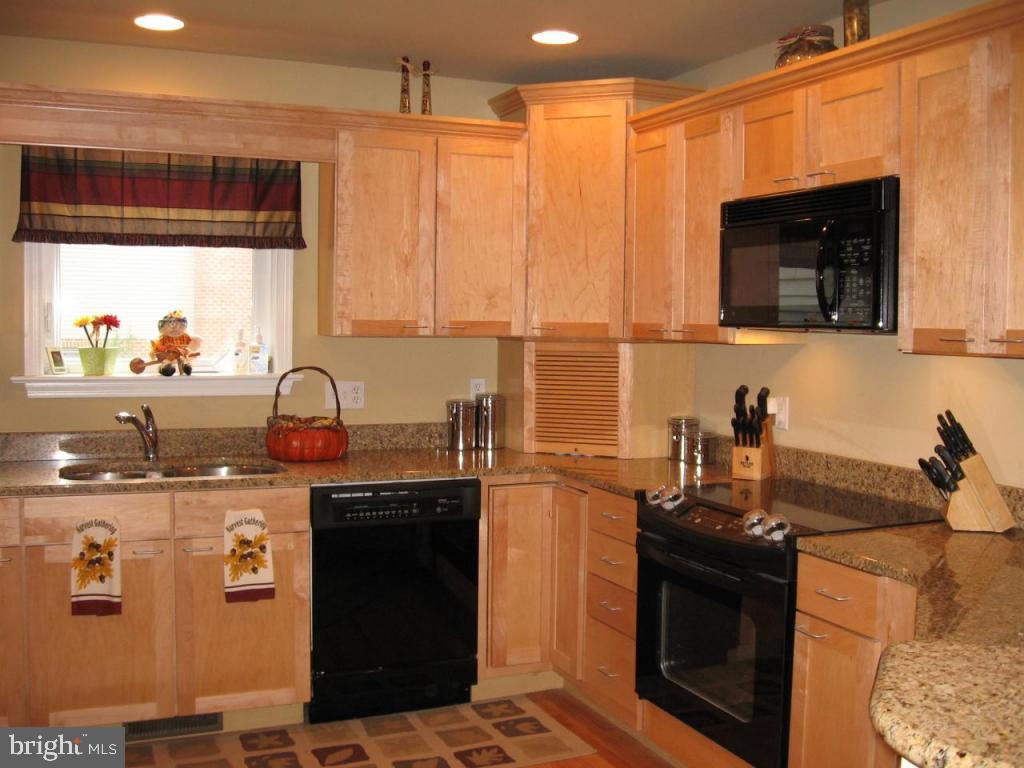2966 Weaver Road Lancaster, PA 17601 - Photo 9 of 20