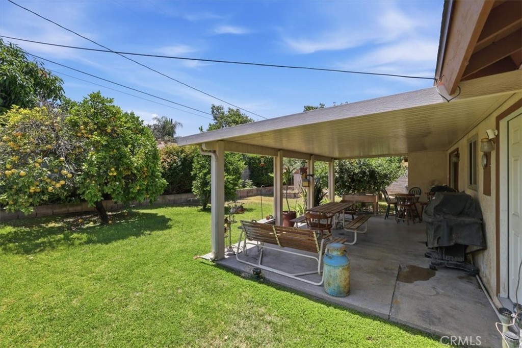 10426 Bonneville Street Riverside, CA 92505 - Photo 24 of 29