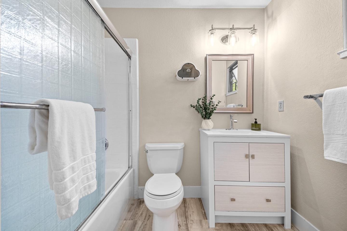 966 Silicon Drive San Jose, CA 95126 - Photo 14 of 31 a bathroom with a toilet sink and shower