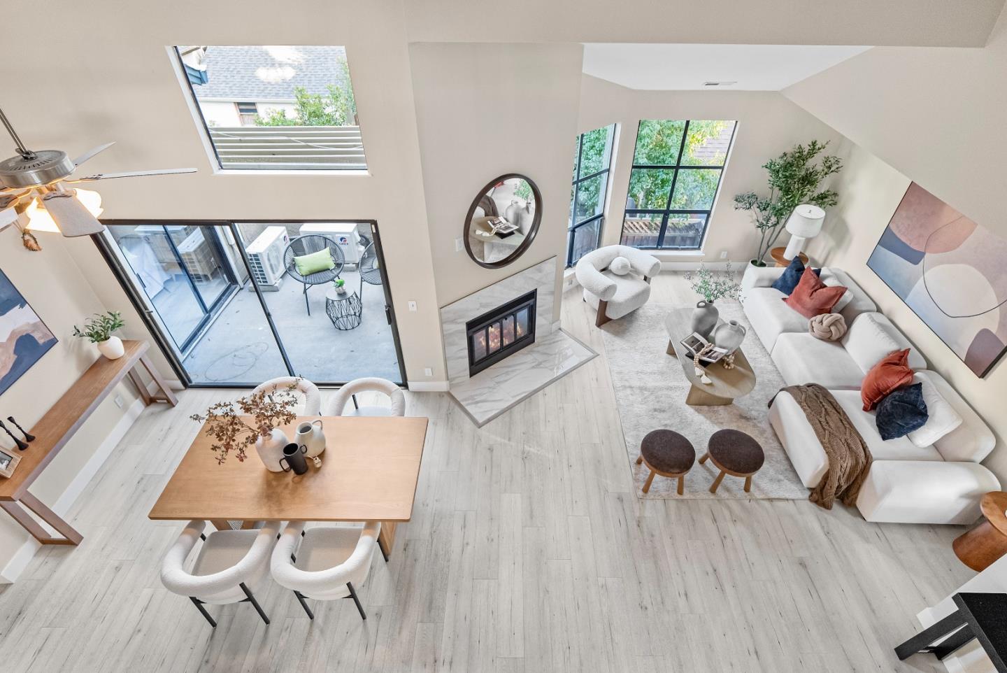 966 Silicon Drive San Jose, CA 95126 - Photo 22 of 31 a living room with furniture and a large window